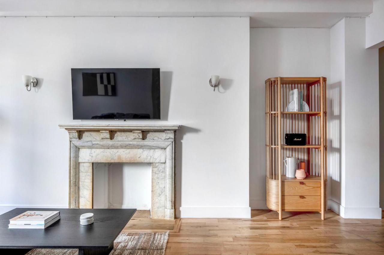 Midtown 2br W Elevator Wd Nr Park Nyc-1248 Appartement